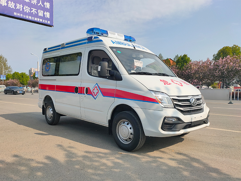 上汽大通V80救護(hù)車(chē)