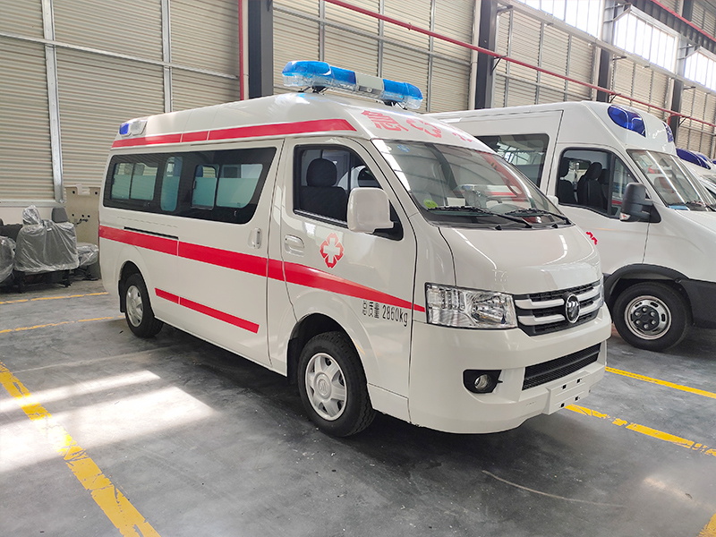 福田G7救護(hù)車(chē)